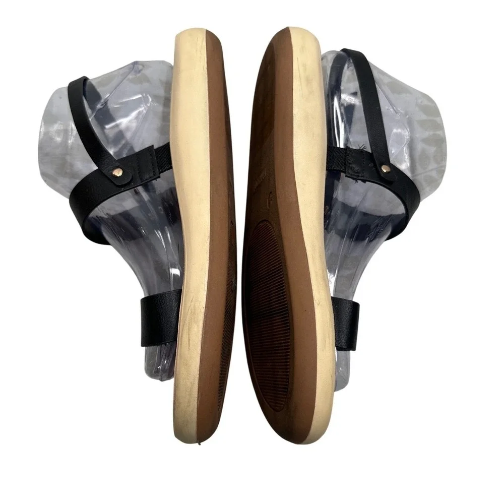 Bamboo Womens Black Ankle Strap Flat Sandals Size 8.5 Tan Footbed Buckle Closure